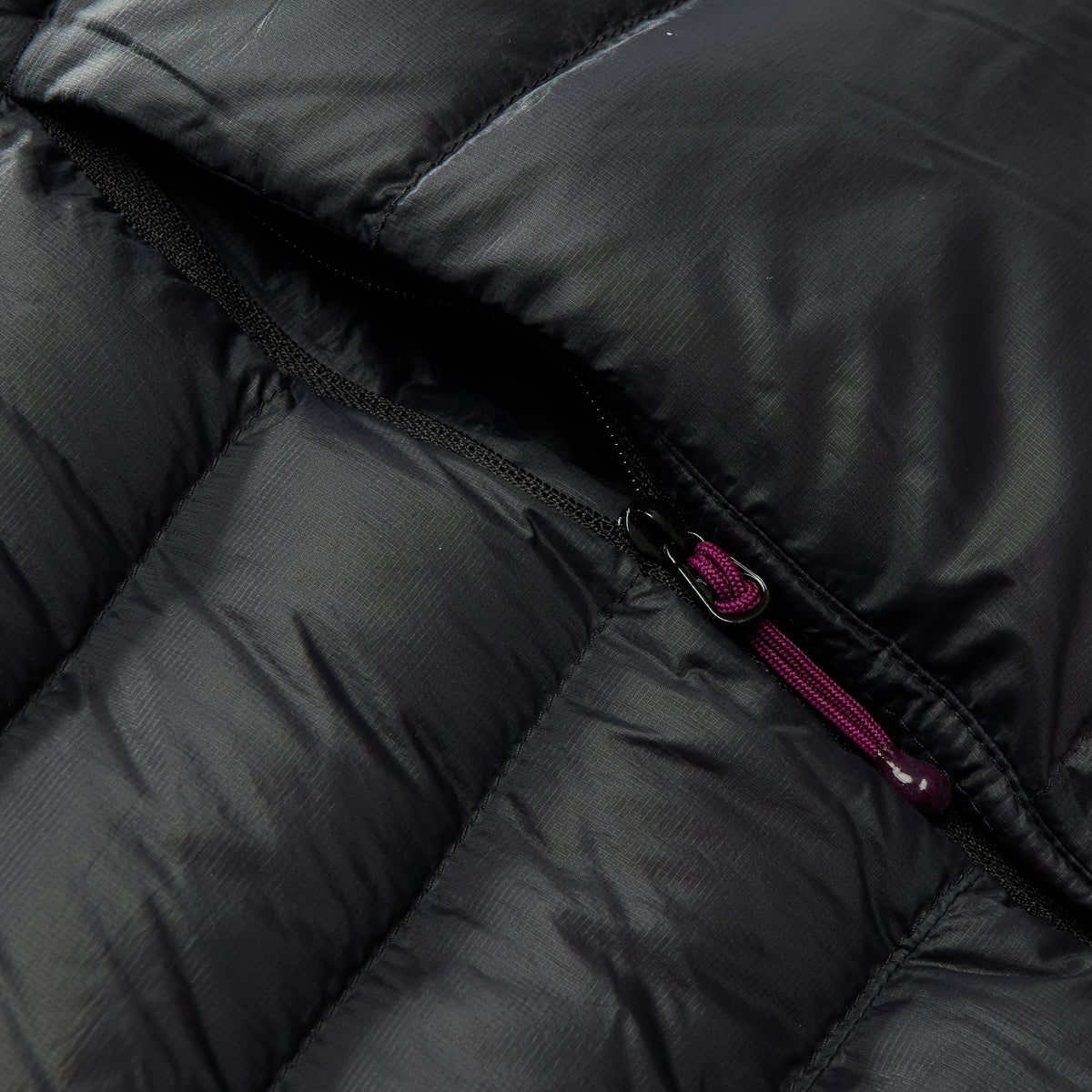 Damen MTN Arete Ultra Daunenkapuzenjacke - Jet Black