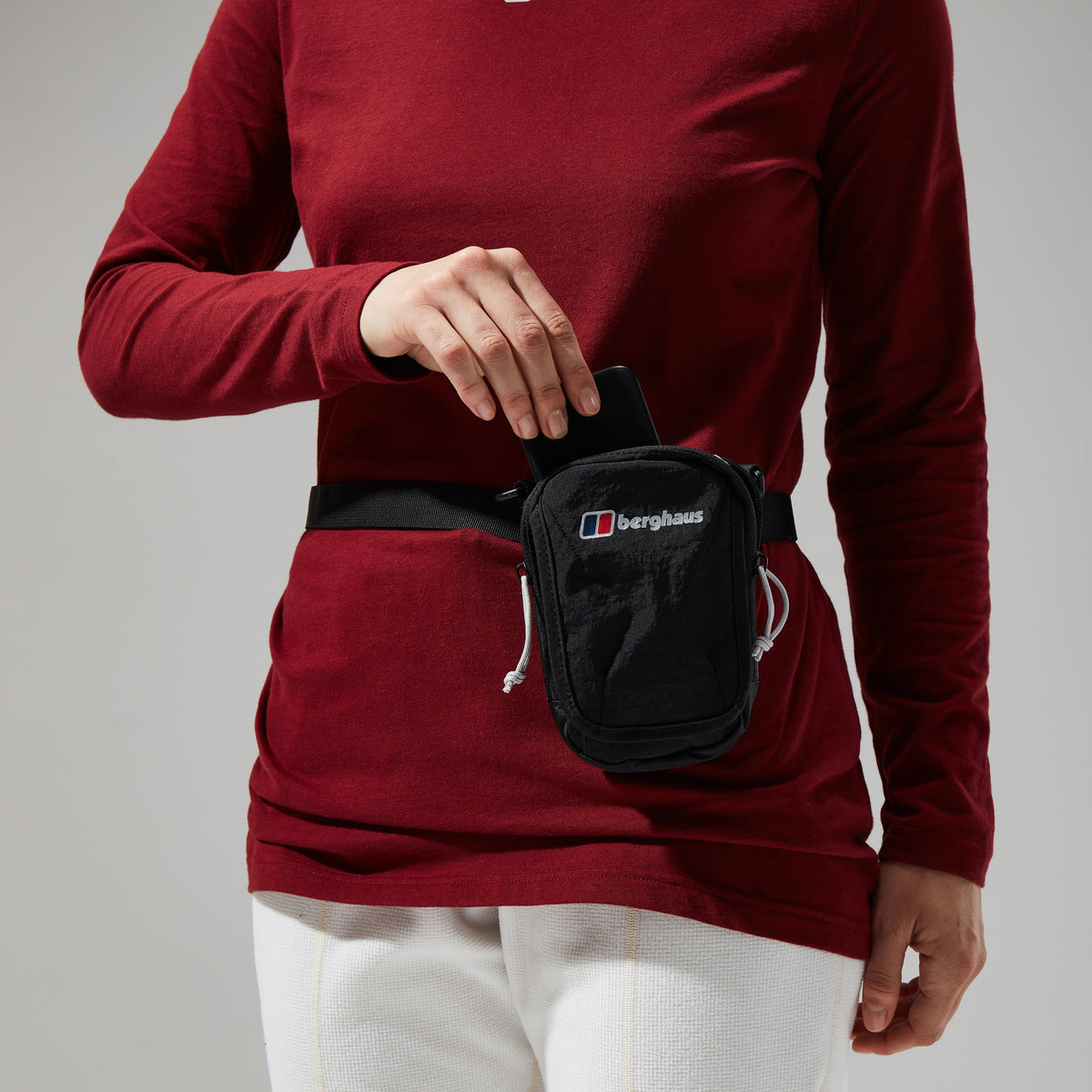 Unisex Logo-Umhängetasche Small - Schwarz