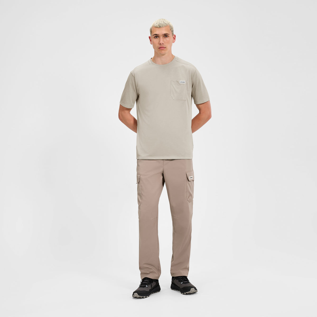 Herren Relaxed Short Sleeves Tech-Shirt – Grau