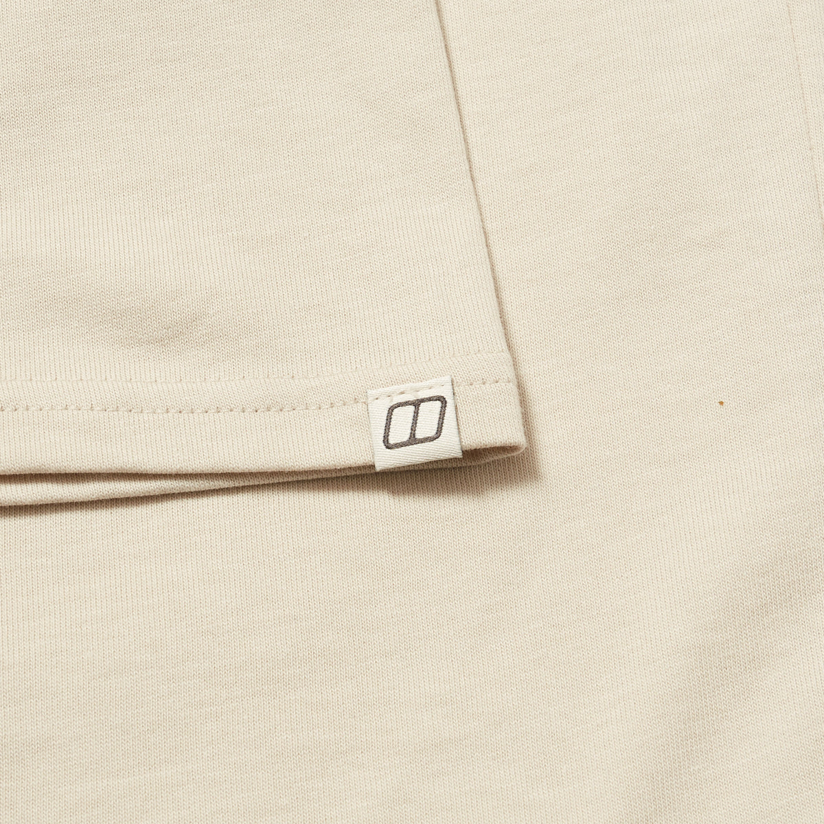 Unisex Pioneer T-Shirt mit kreisförmigem Logo – Stone