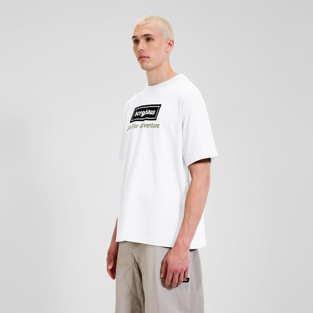 Unisex Adventure Tour T-Shirt – Weiß