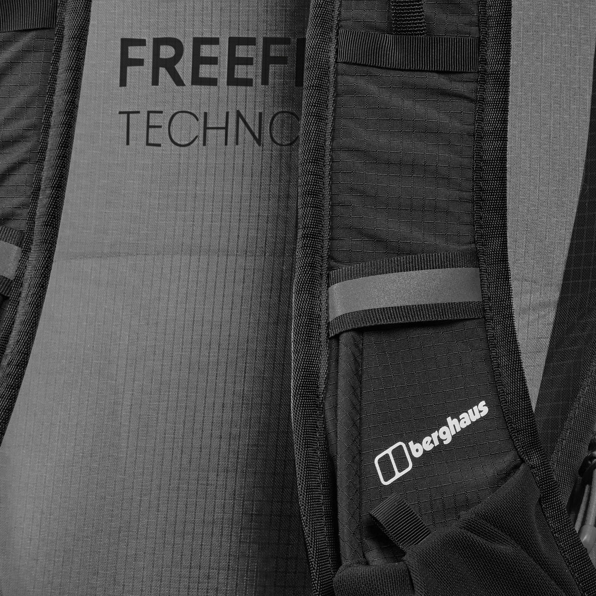 Herren Rucksack Remote Hike M23 - Schwarz